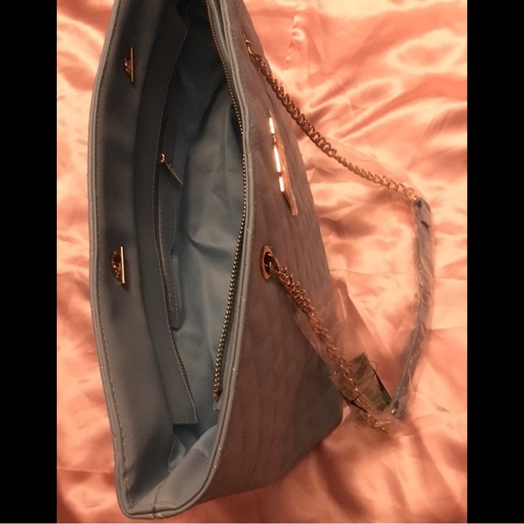 5/30% off - Sky blue 17” wide quilted tote bag - Picture 3 of 4